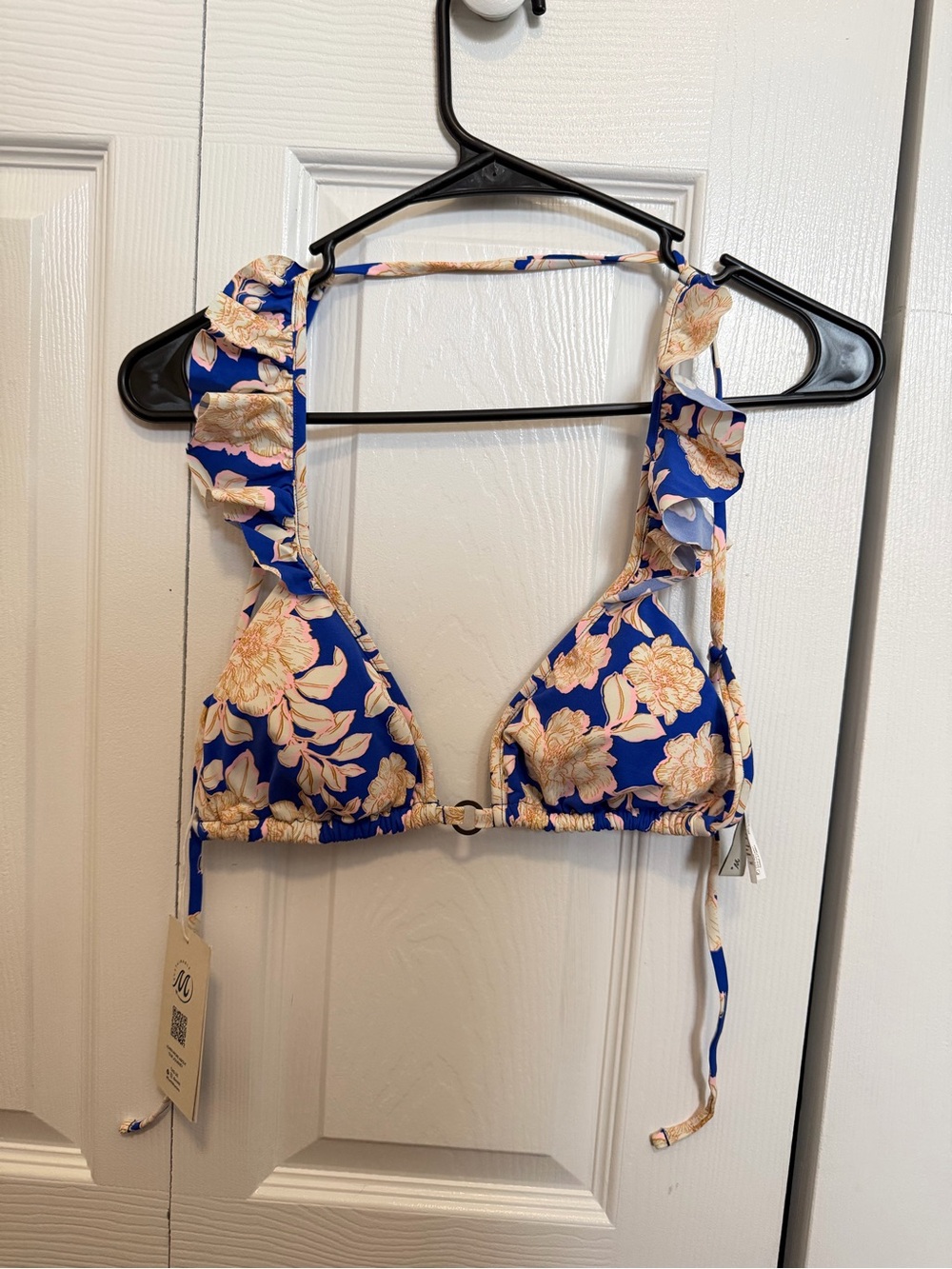 NWT Maaji bouquet pirouette Bikini Top